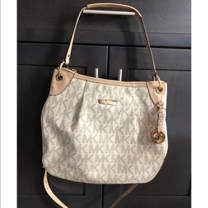 Michael Kors Signature Bag 🌟